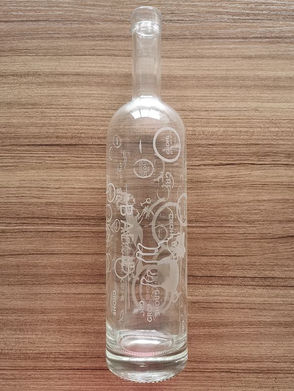 UV laser engraving (5) UV laser engraving (5)